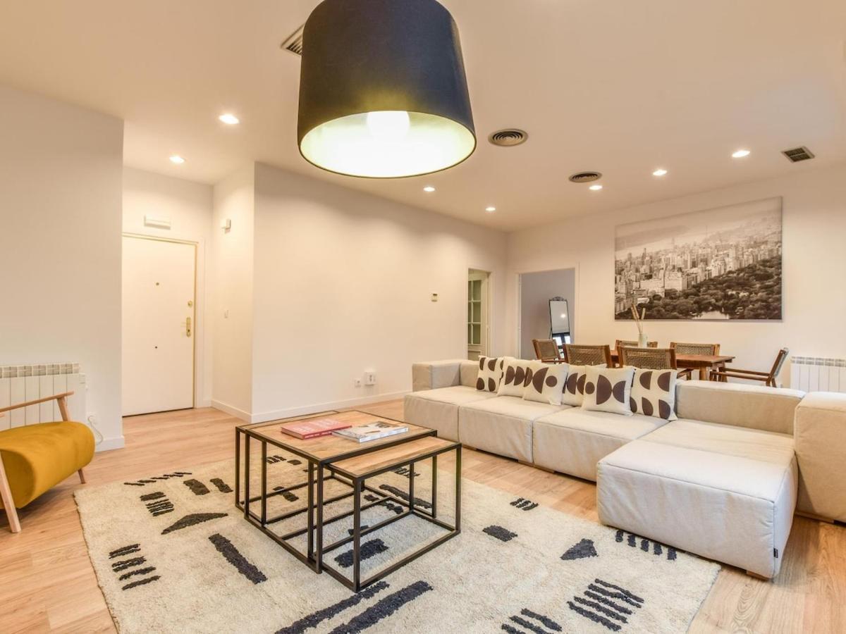 マドリードApartamento En Plaza De Canalejasアパートメント エクステリア 写真
