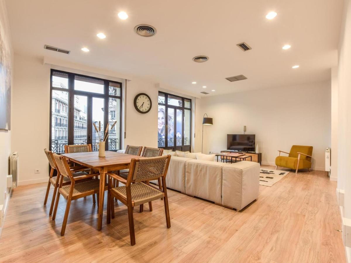マドリードApartamento En Plaza De Canalejasアパートメント エクステリア 写真